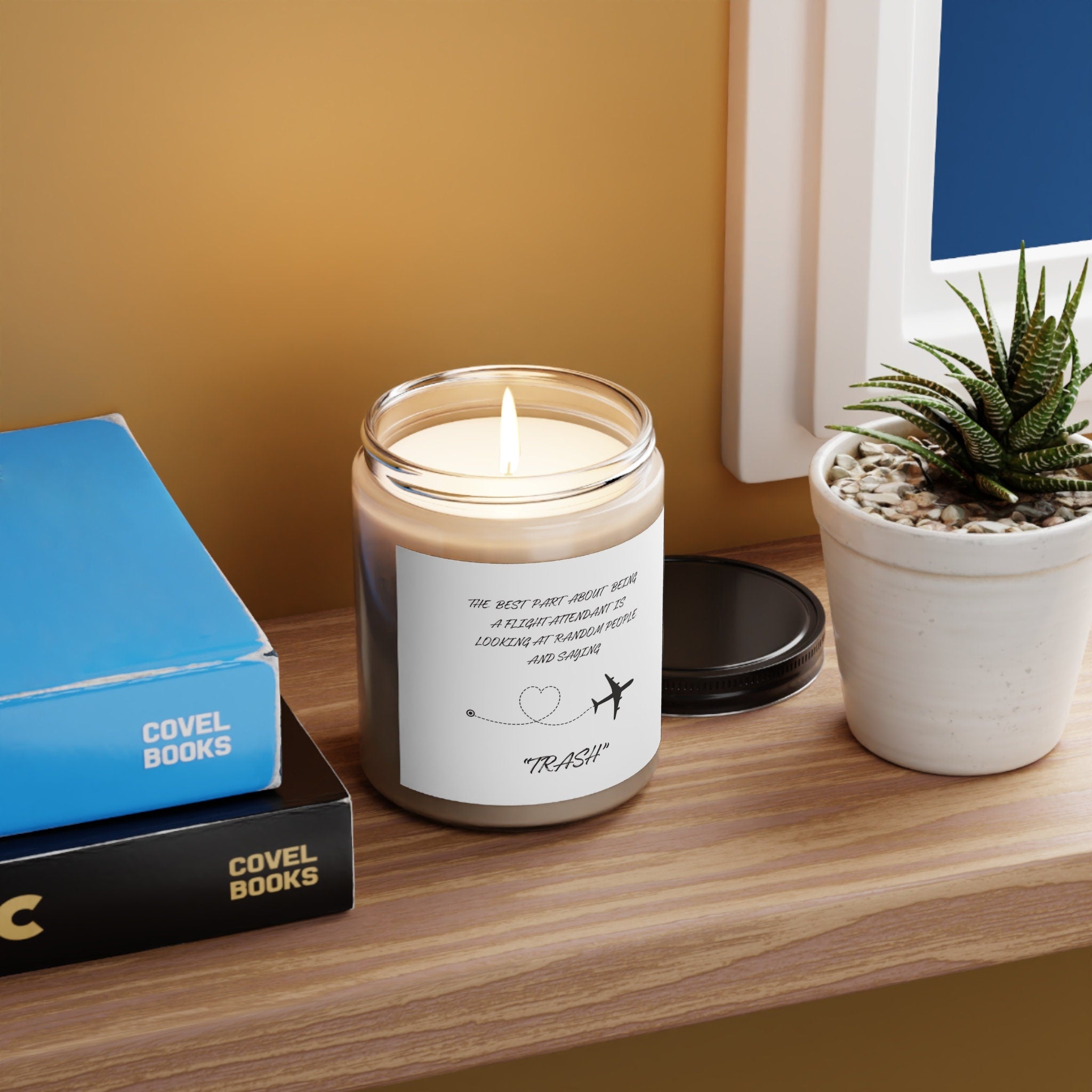 Scented Soy Candle for Flight Attendants: Vanilla Cinnamon Aromas