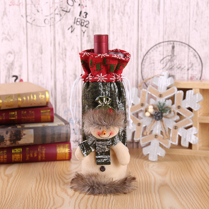 Christmas Wine Bottle Cover – Gnome or Santa Hat Decoration | Festive Holiday Table Décor, Gift Wrap Bag for Wine or Champagne