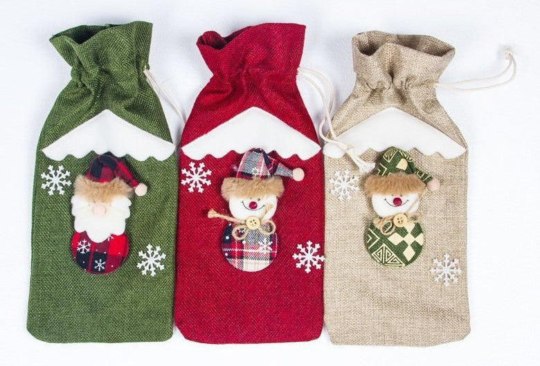 Christmas Wine Bottle Cover – Gnome or Santa Hat Decoration | Festive Holiday Table Décor, Gift Wrap Bag for Wine or Champagne
