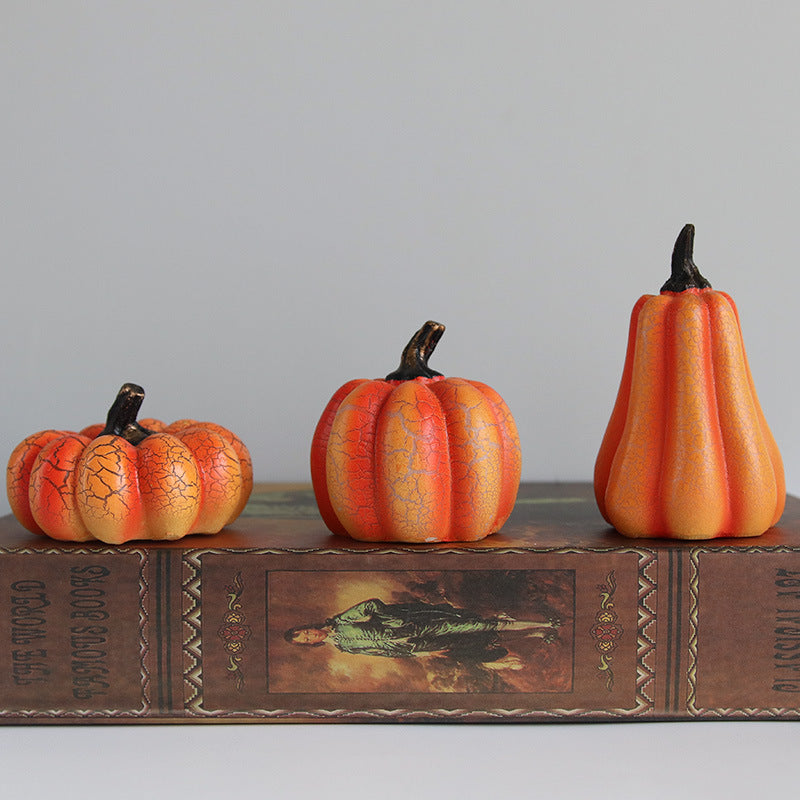 Halloween Pumpkin Lantern – LED Candle Light, Resin Jack O’Lantern Décor, Spooky Trick or Treat Prop, Glowing Pumpkin for Holiday Display